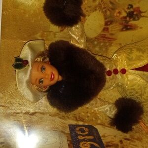 Hallmark special edition holiday memories Barbie doll 1995